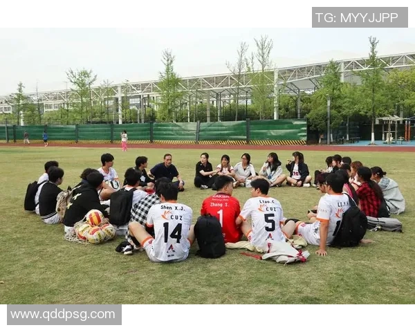 成都排球队的转型之路洲际杯特别报道展现新风貌与挑战 成都排球队的转型之路洲际杯特别报道展现新风貌与挑战