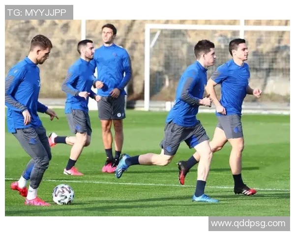 西安足球队以53分稳居总决赛积分榜首位展现强劲实力 西安足球队以53分稳居总决赛积分榜首位展现强劲实力